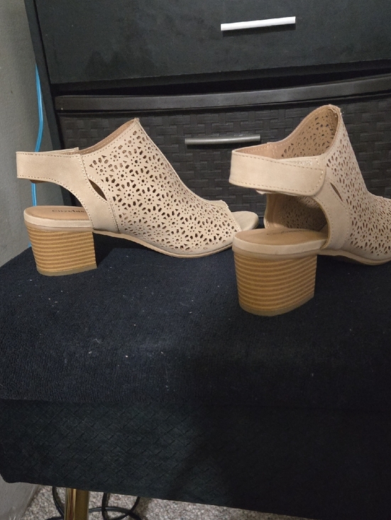 Cityclassified Shoes - Cityclassified Nude Laser-Cut Slingback Block Heel Sandals